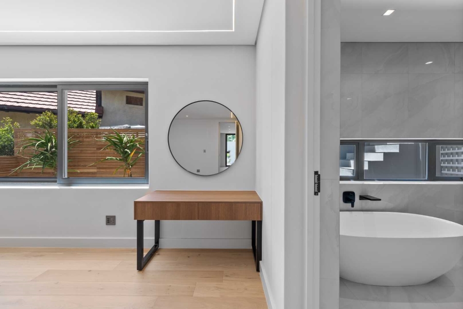 5 Bedroom Property for Sale in Camps Bay Western Cape